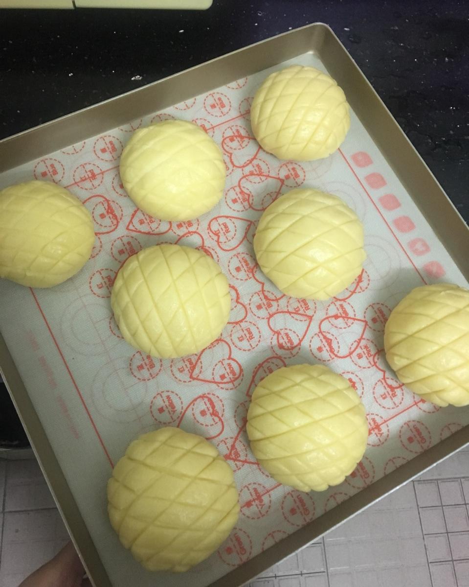 菠萝包