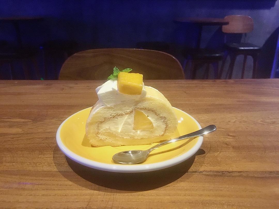 《Tinrry下午茶》教你做基础原味蛋糕卷