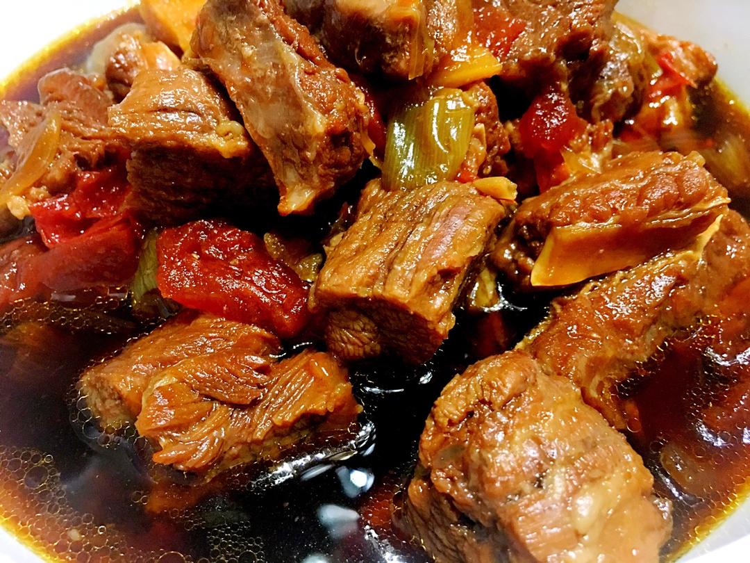 家常炖牛肉（高压锅版）无油(^^可做乱炖的基础)