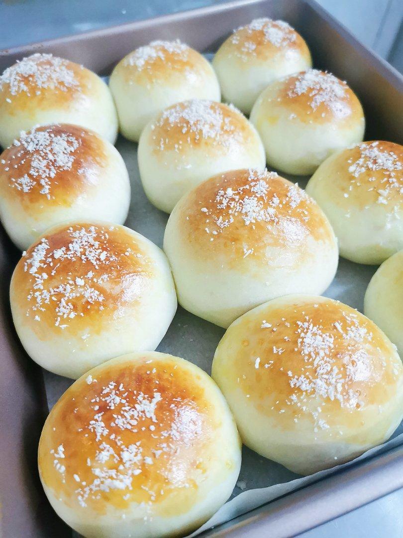 椰蓉奶香小餐包