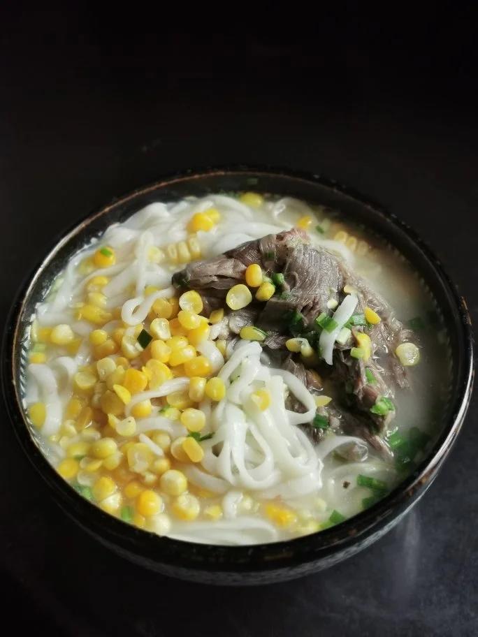 玉米鸭汤