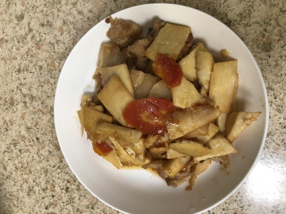 肉香笋鲜的春笋炒五花肉