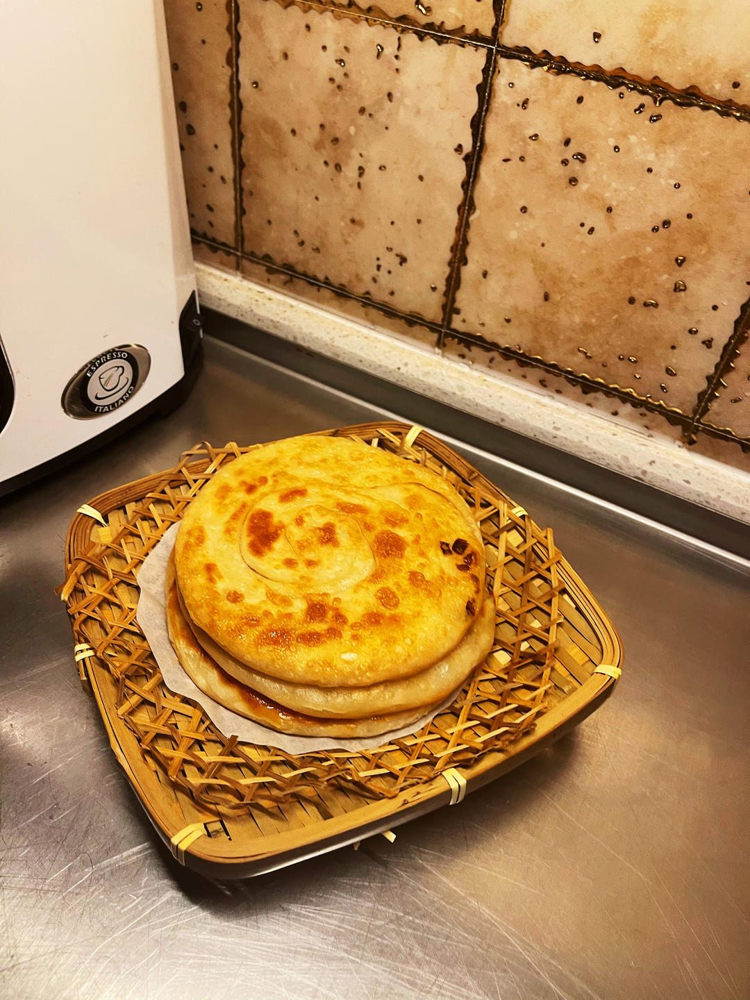家常葱油饼 柔软多层 凉了也不硬 附细节视频详解