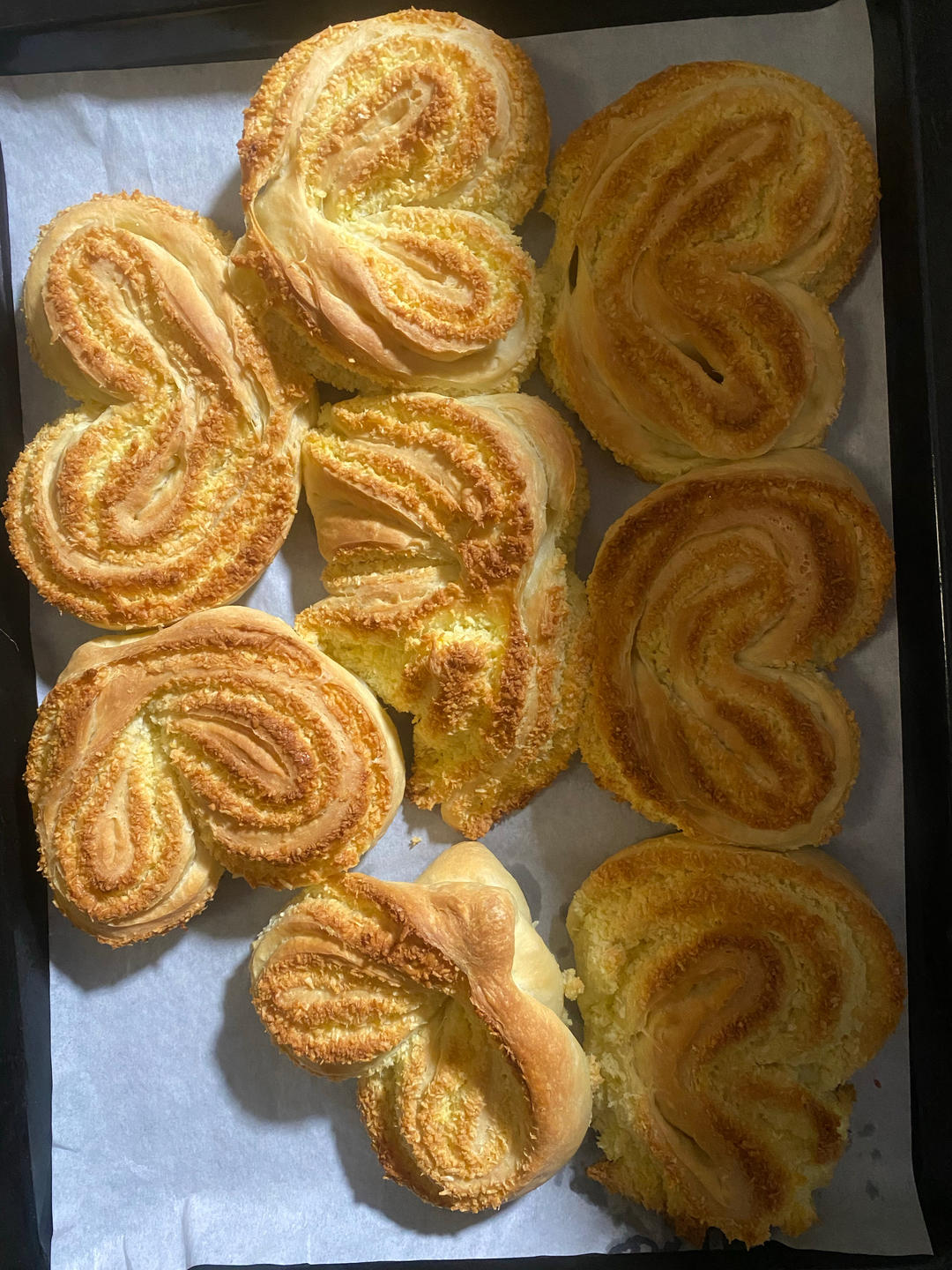 爱心椰蓉面包