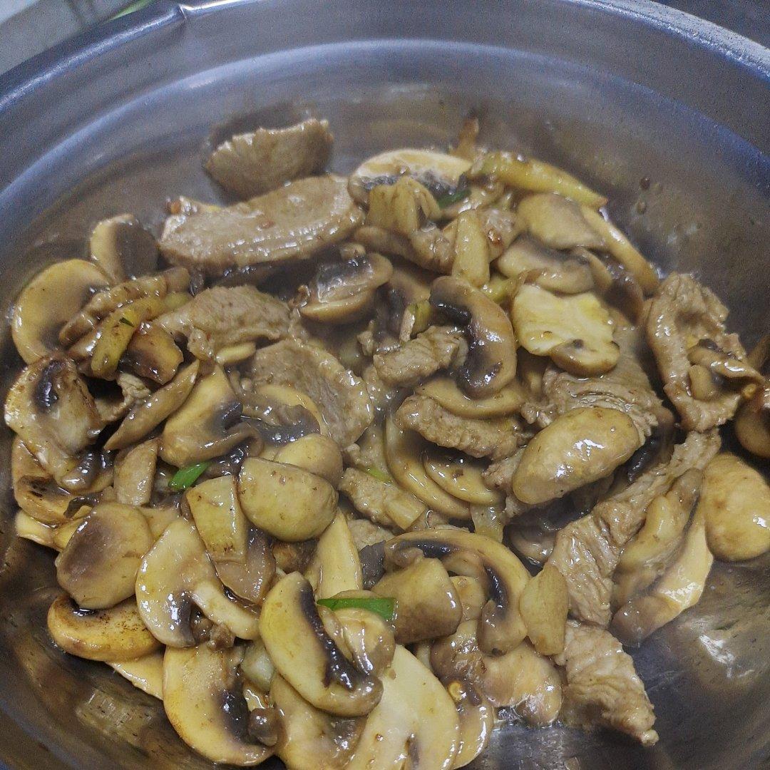 清炒口蘑菇