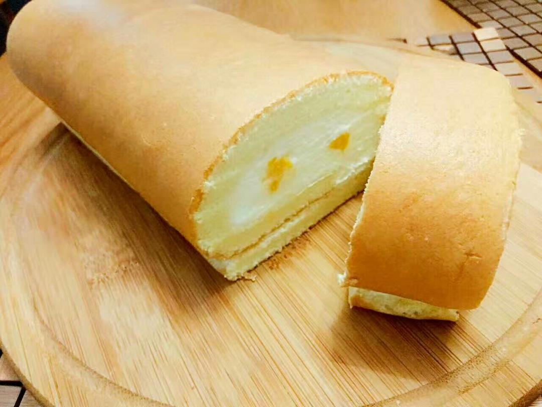 《Tinrry下午茶》教你做基础原味蛋糕卷