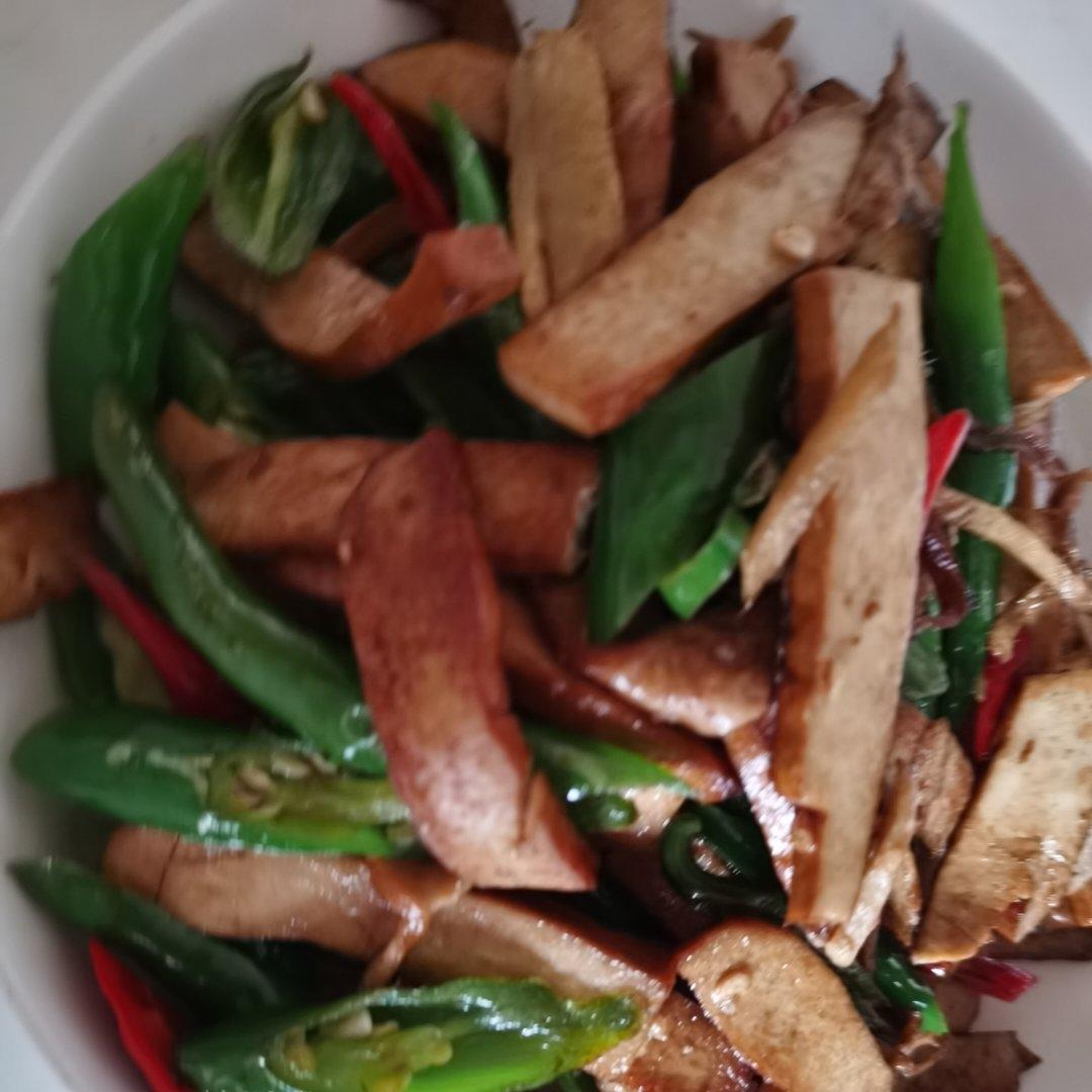 青椒炒豆干