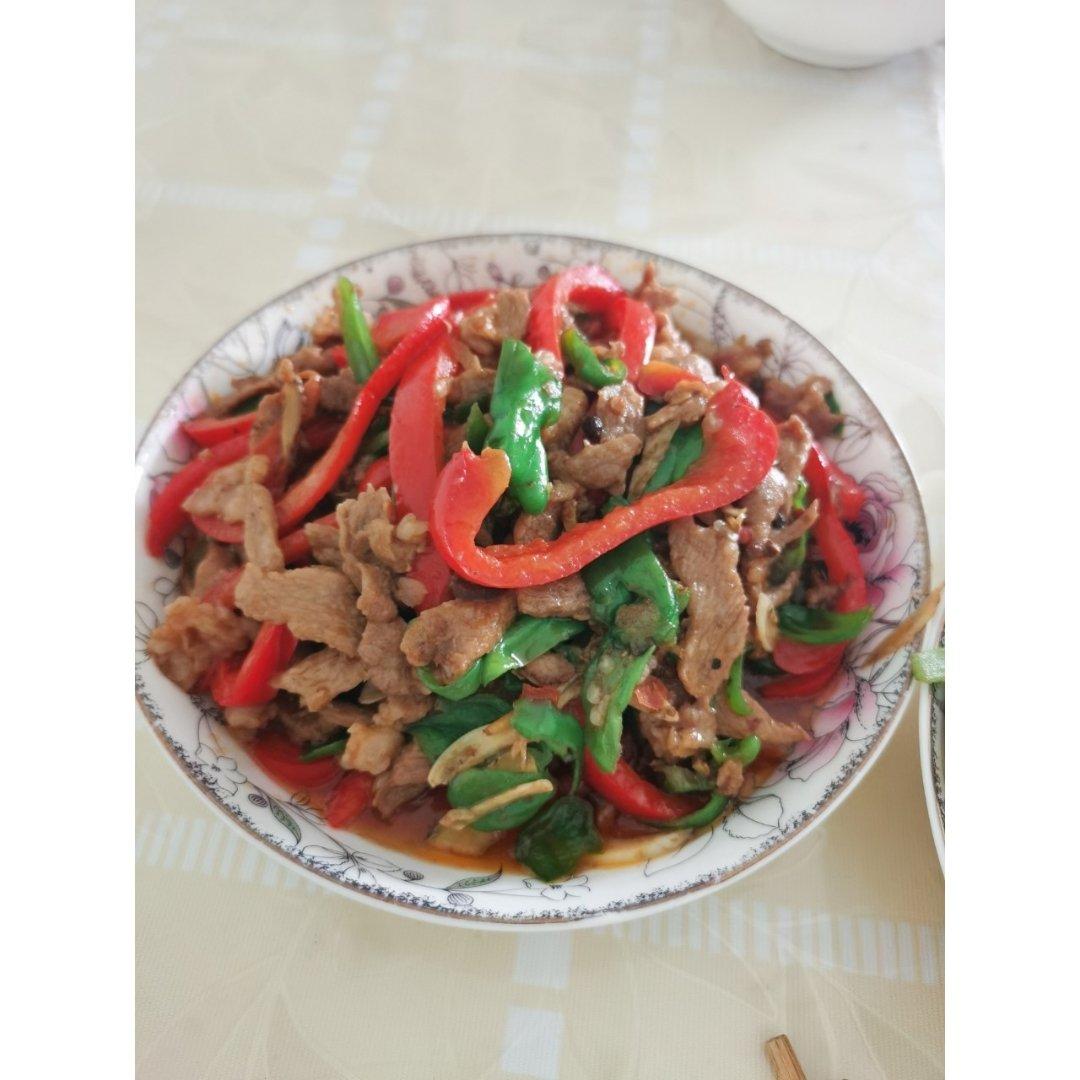 有灵魂的青椒肉丝，夏季必备下饭菜。