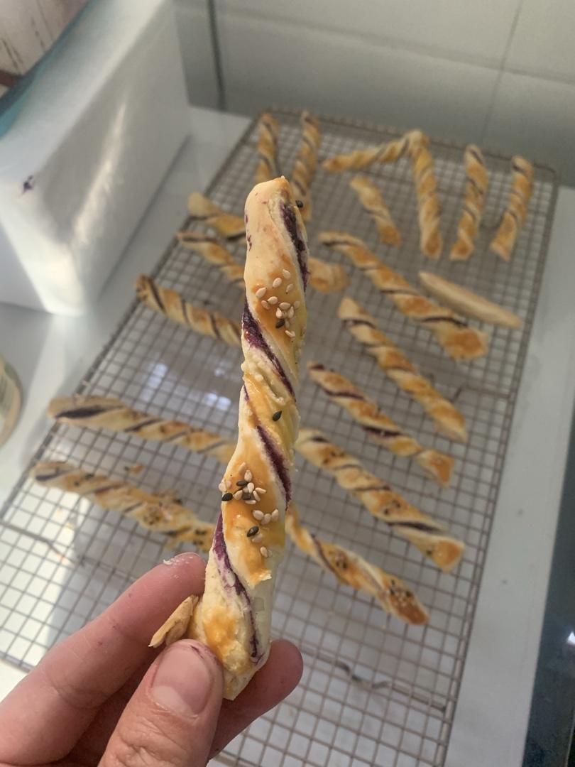 豆沙扭扭酥