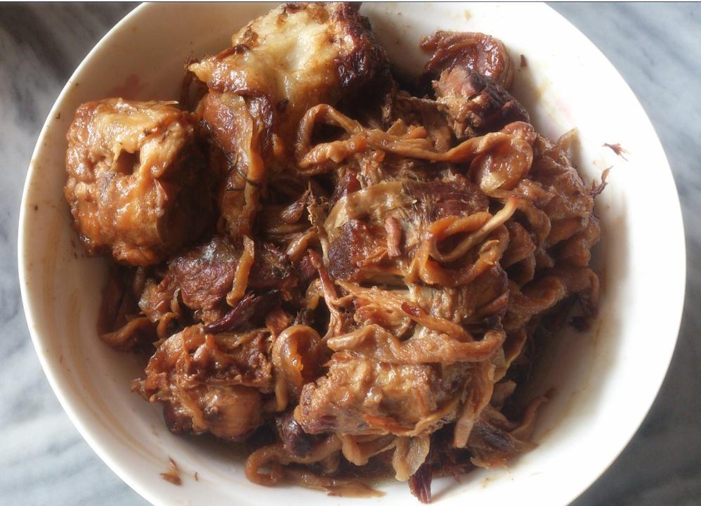 菜圃卤猪蹄的做法