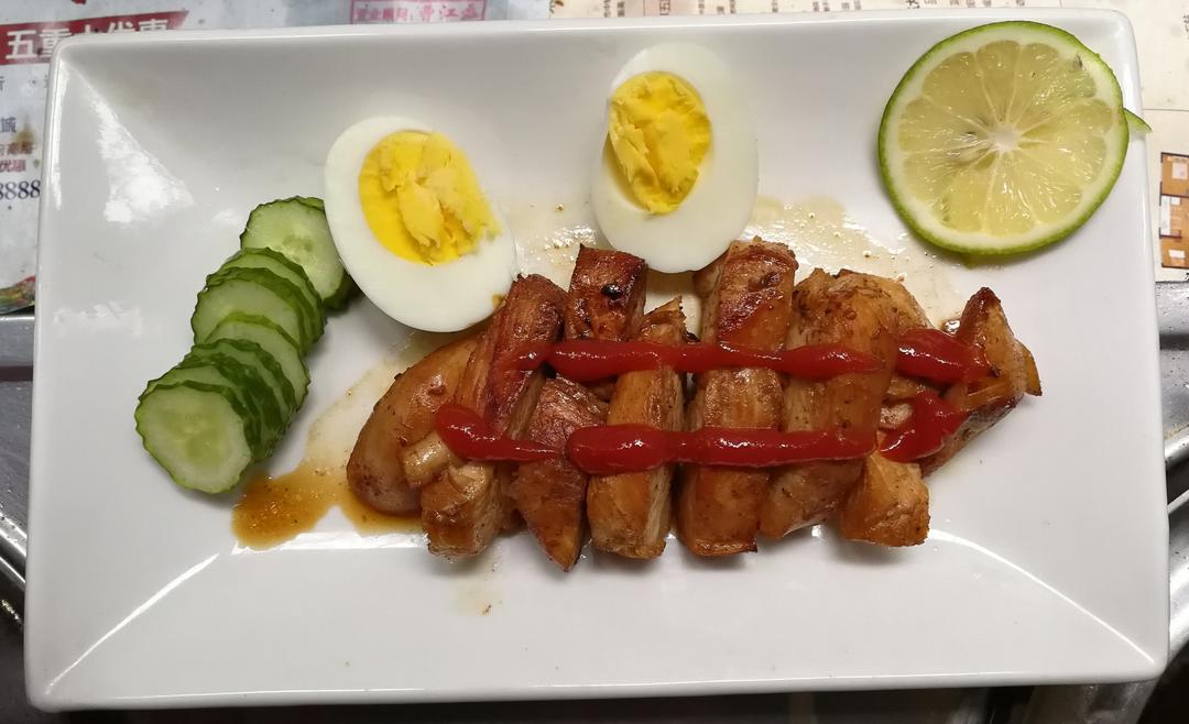 酷炫屌炸天好吃的煎鸡胸肉（香蒜蜂蜜煎鸡胸肉）