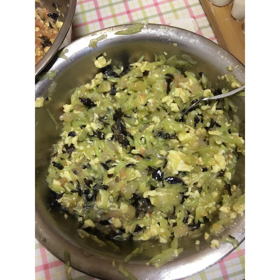 清新黄瓜虾仁水饺