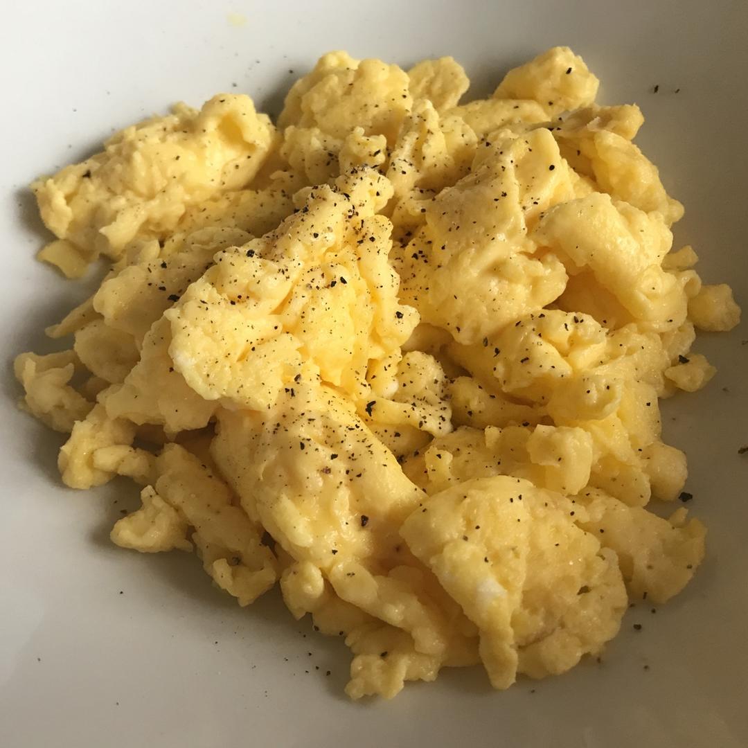 美式炒蛋 scrambled eggs