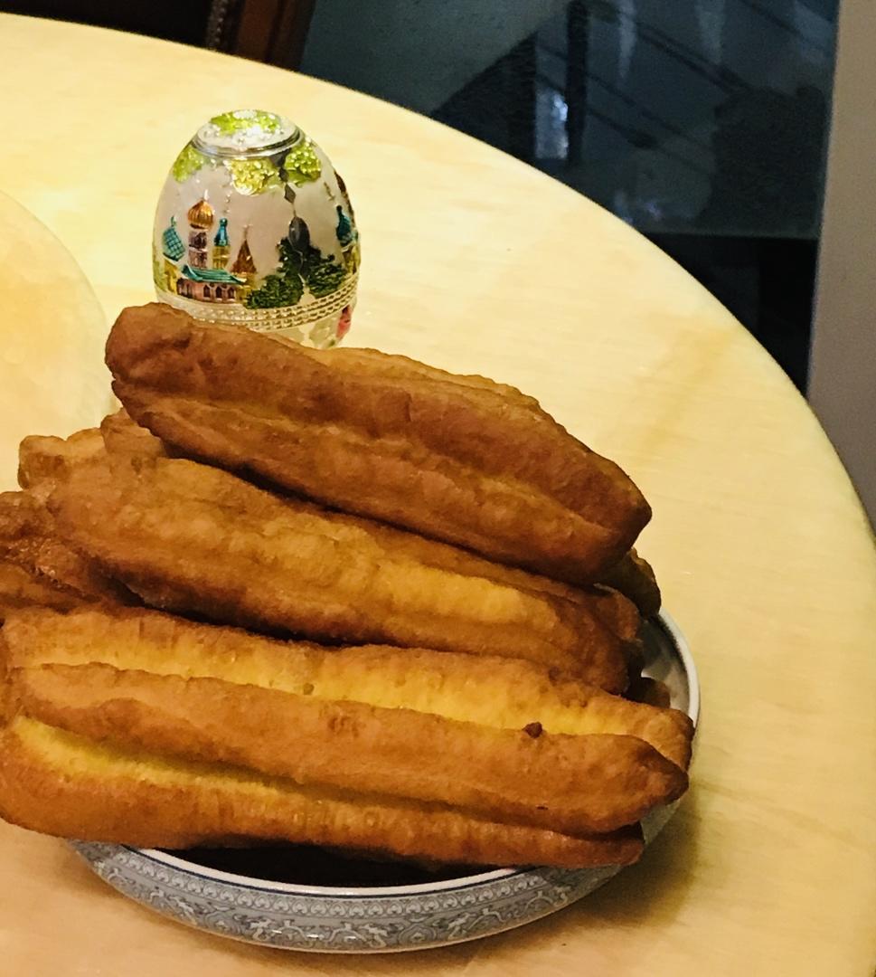 静中真蓉做的超简单自发粉版油条松软劲道