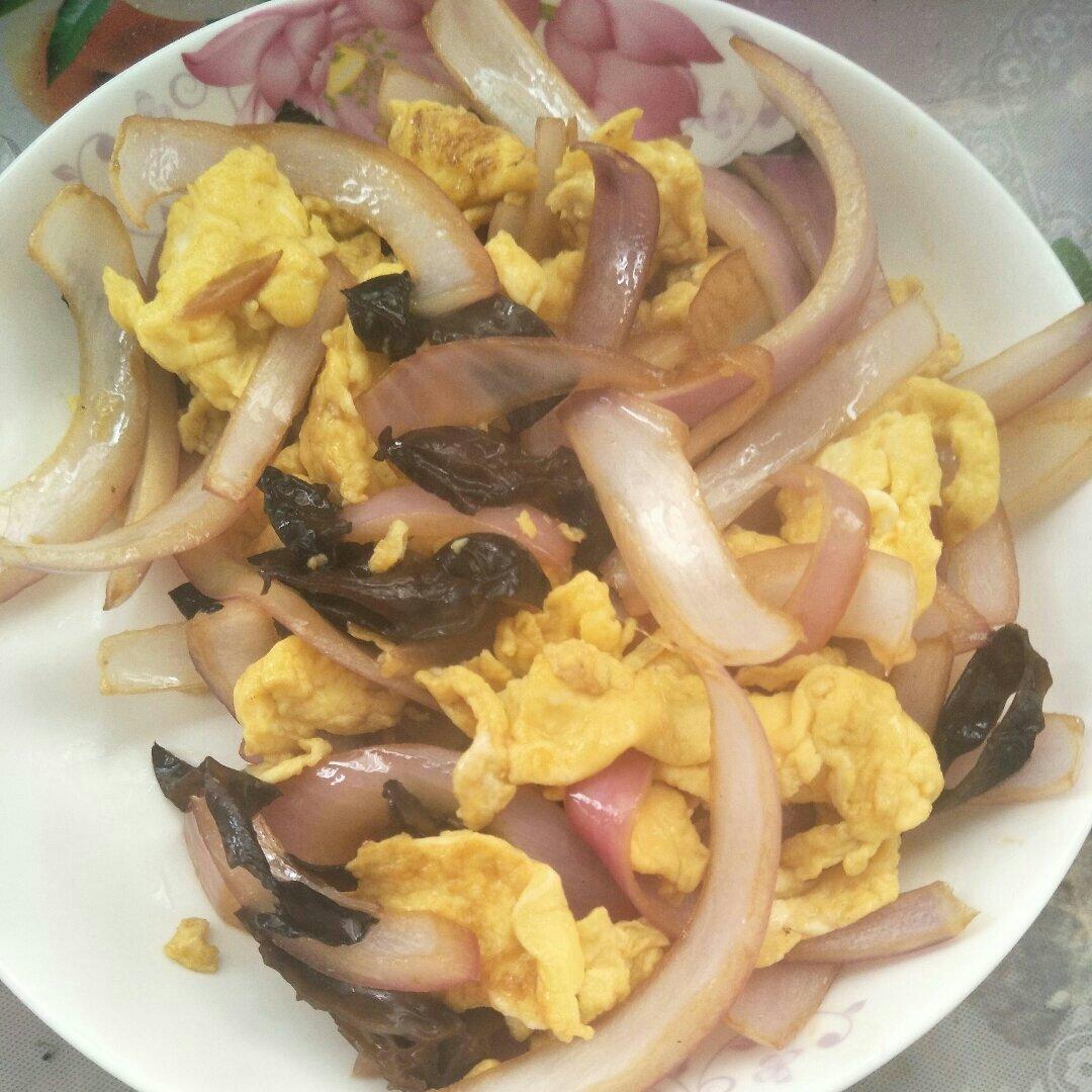 洋葱木耳炒土鸡蛋