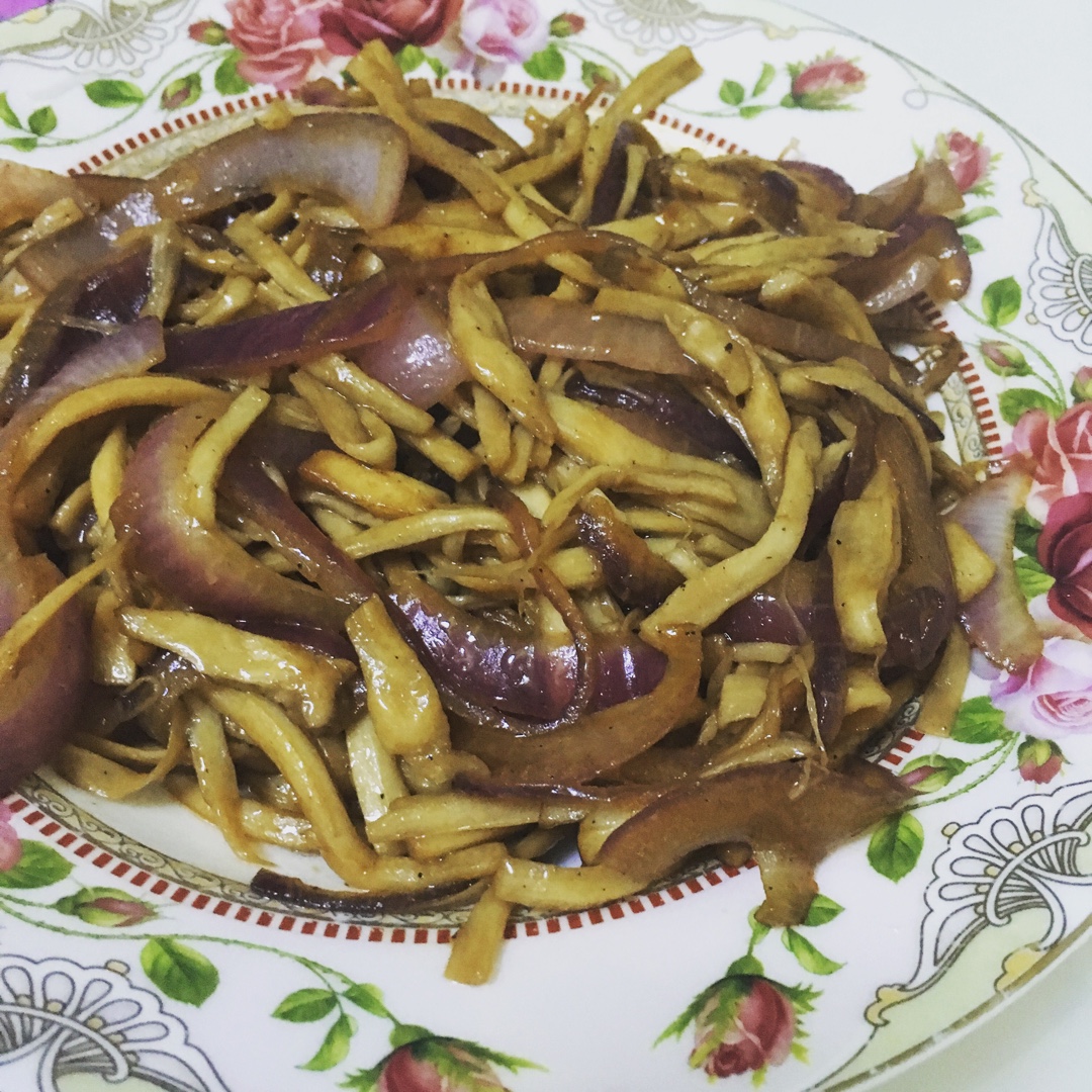 洋葱遇到杏鲍菇