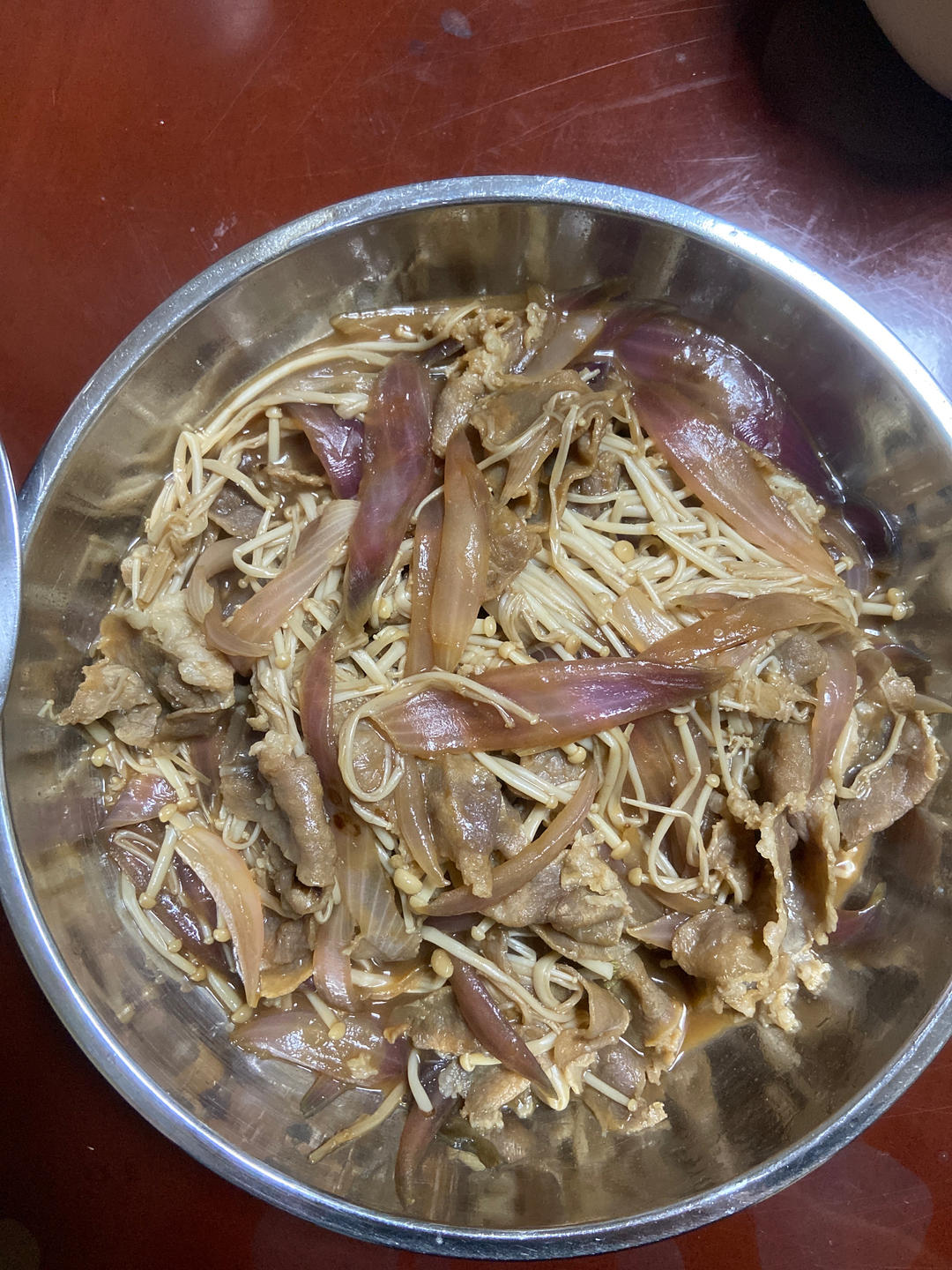 洋葱肥牛金针菇