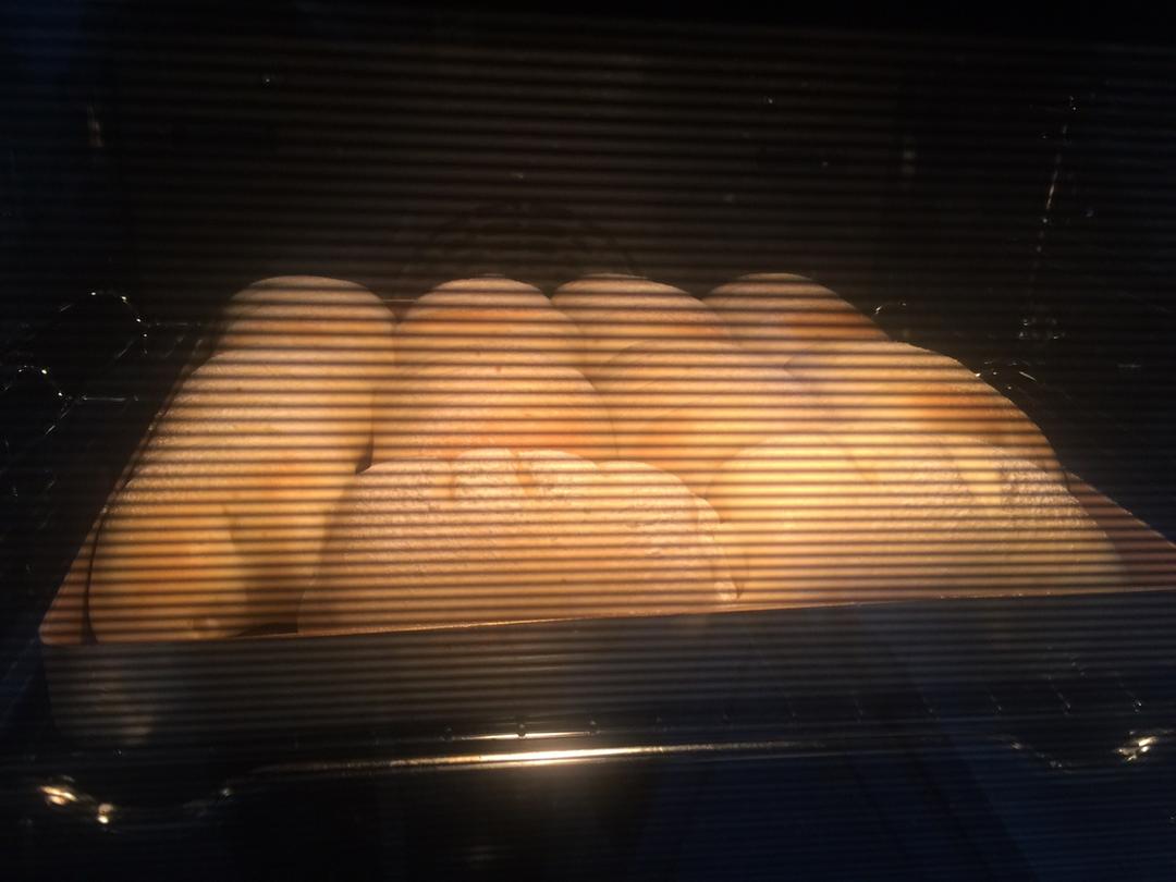 软到不知所措的牛奶卷