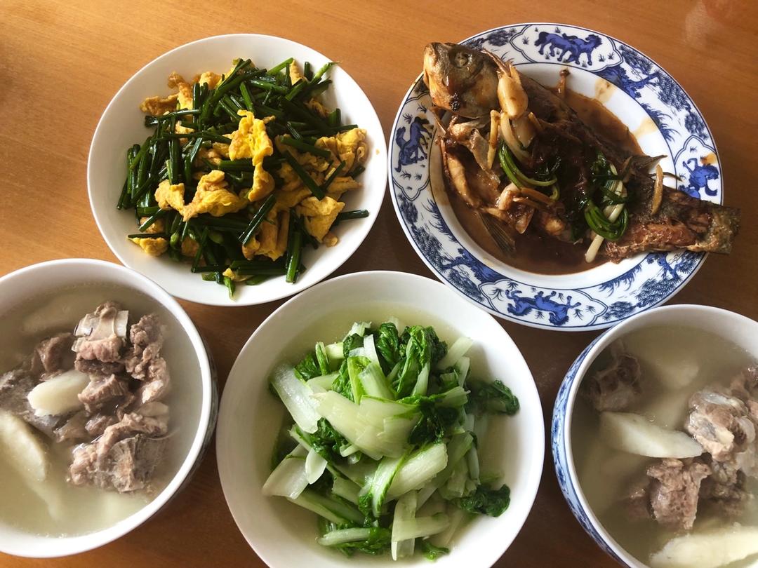 厨房里的三餐四季