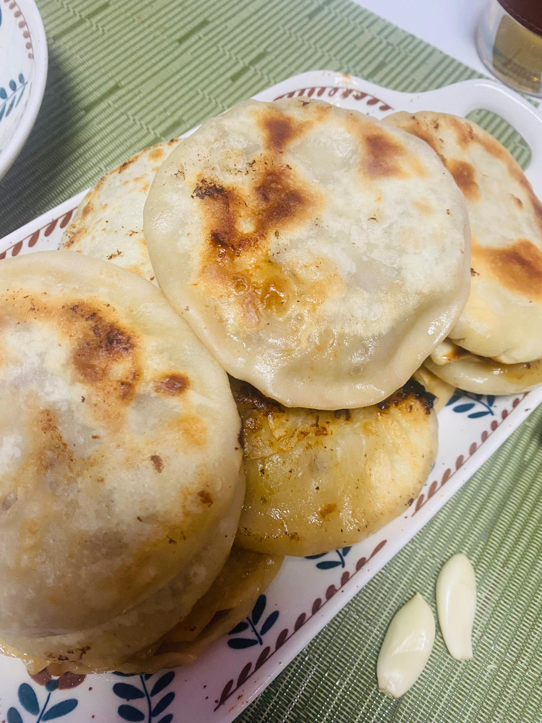 皮薄馅大的牛肉圆葱馅饼的做法 步骤4