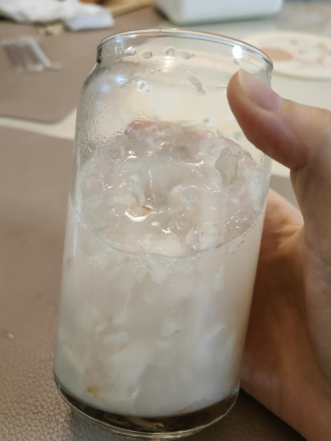 荔枝气泡饮的做法