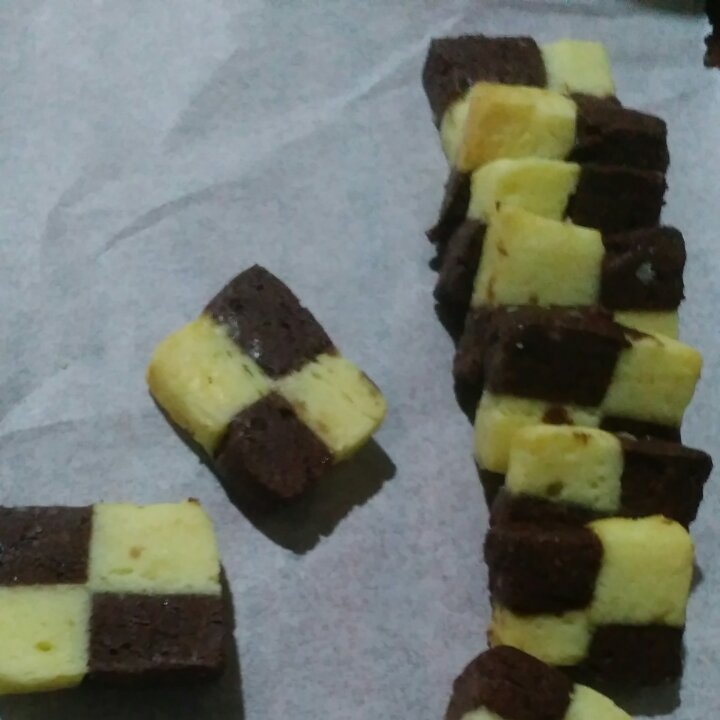 双色小棋格饼干