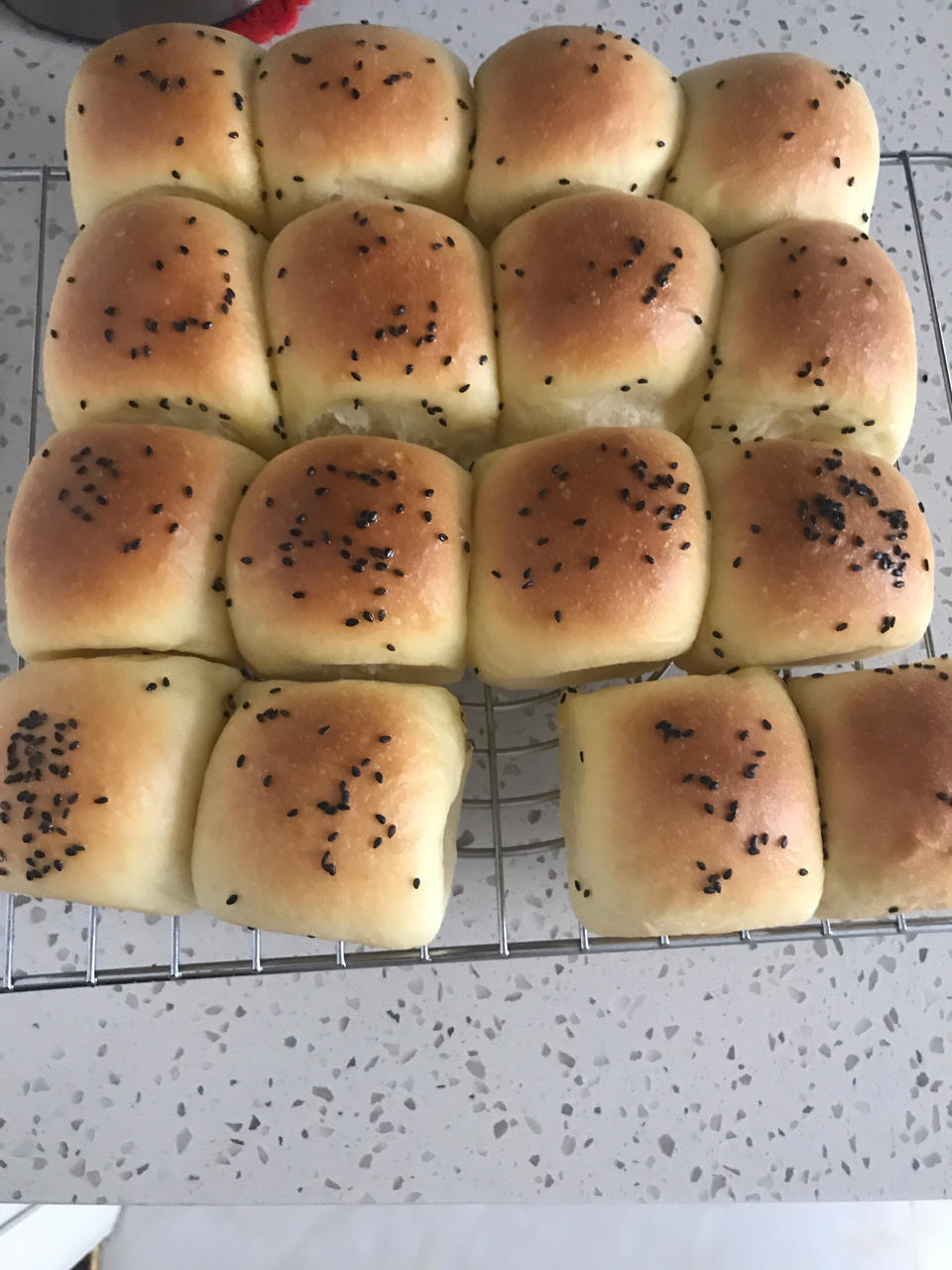 一次发酵绵柔奶油小餐包（消耗淡奶油）