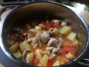 番茄土豆鸡腿汤的做法 步骤6