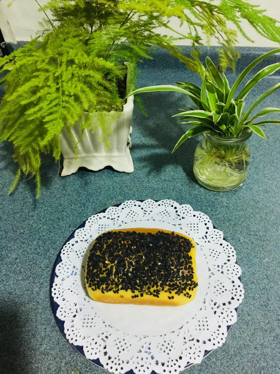 芝麻午餐肉面包