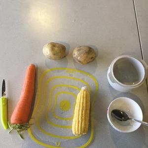 胡萝卜玉米土豆泥的做法 步骤1