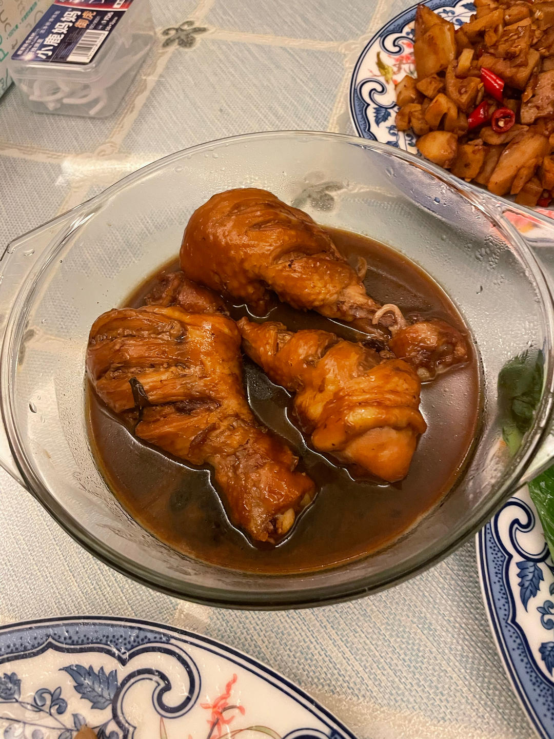 做出喷香豉油鸡腿