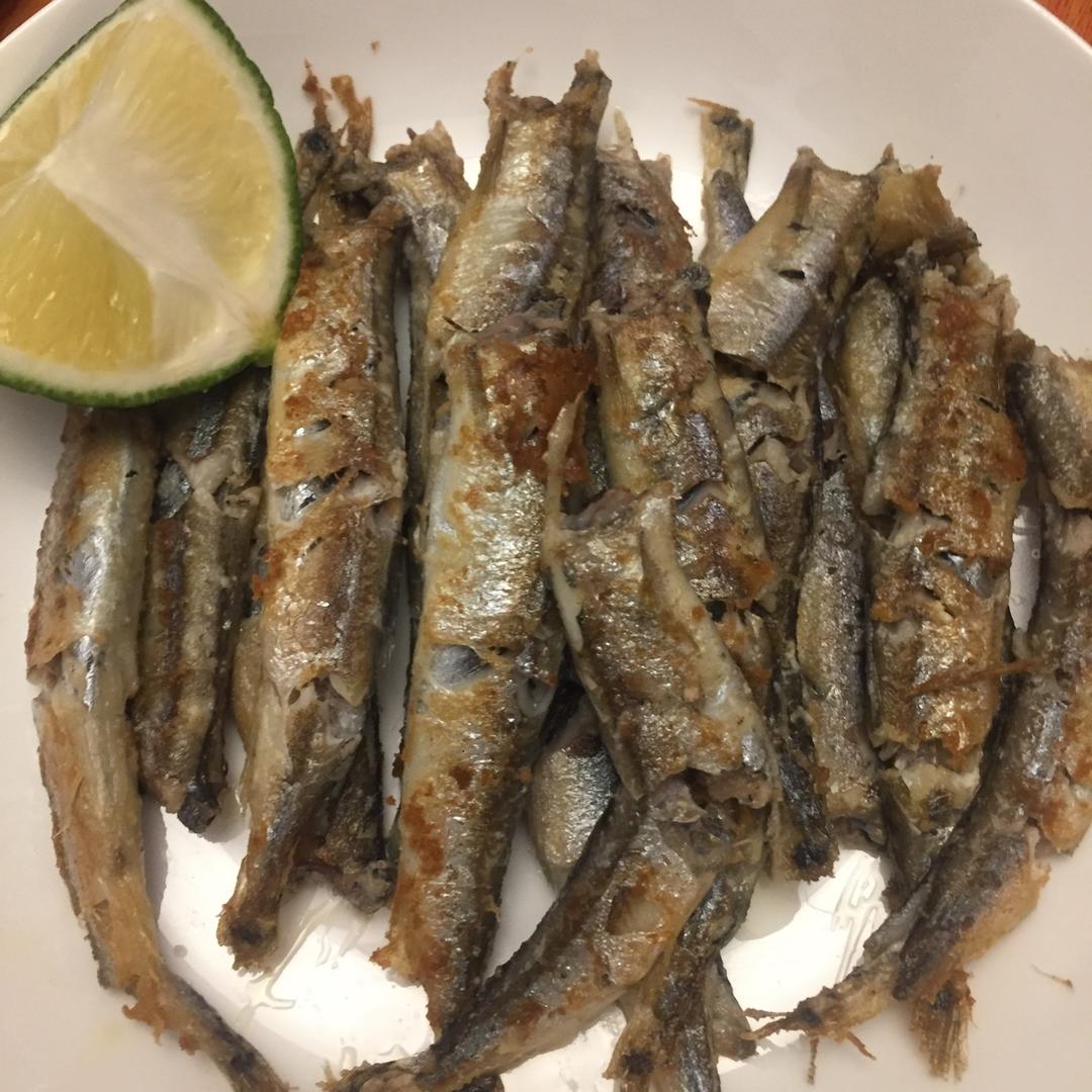 香煎椒盐多春鱼