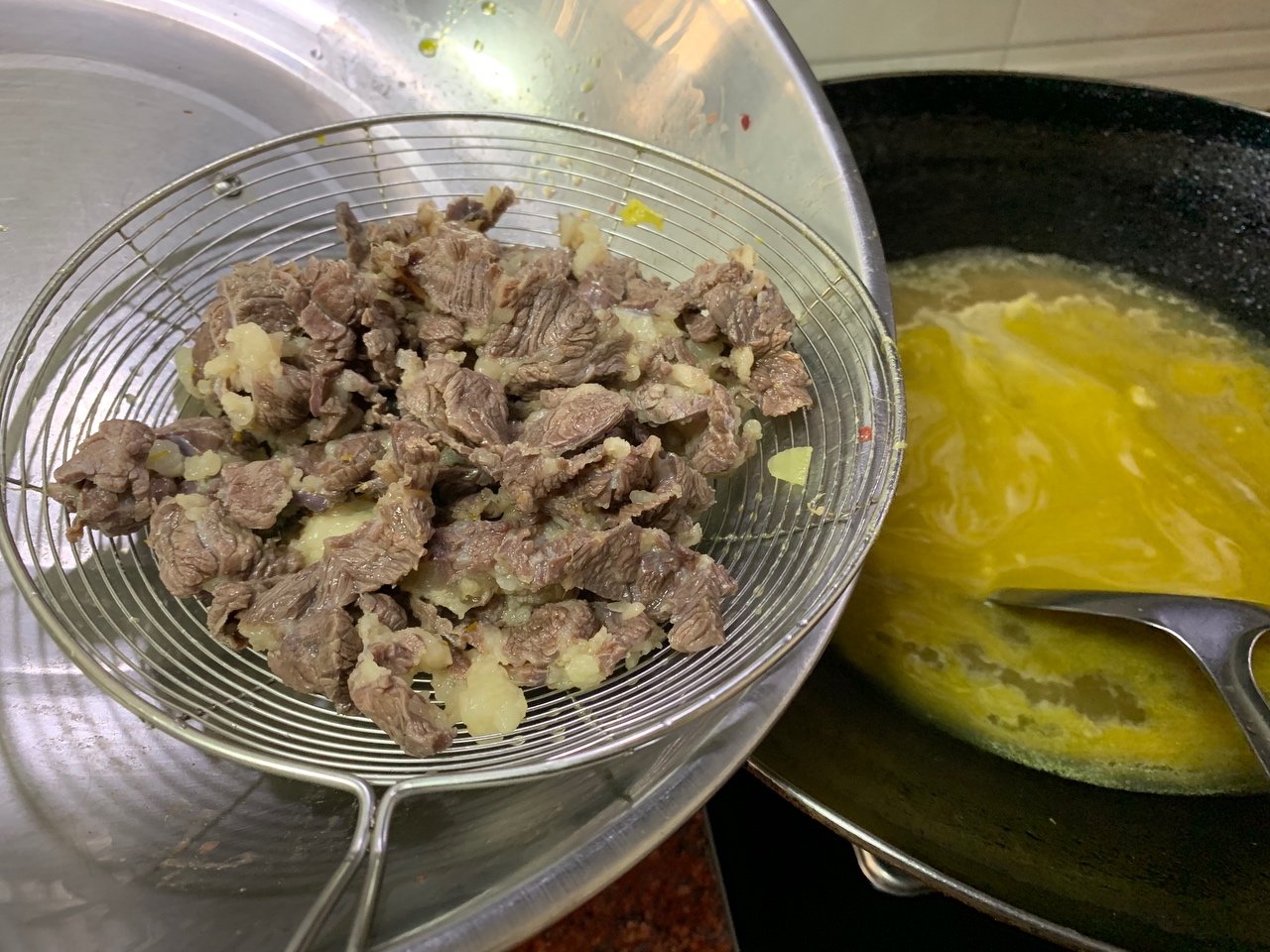 酸汤肥牛肉的做法 步骤9
