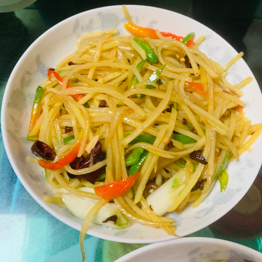 酸辣土豆丝的家常做法 超级下饭
