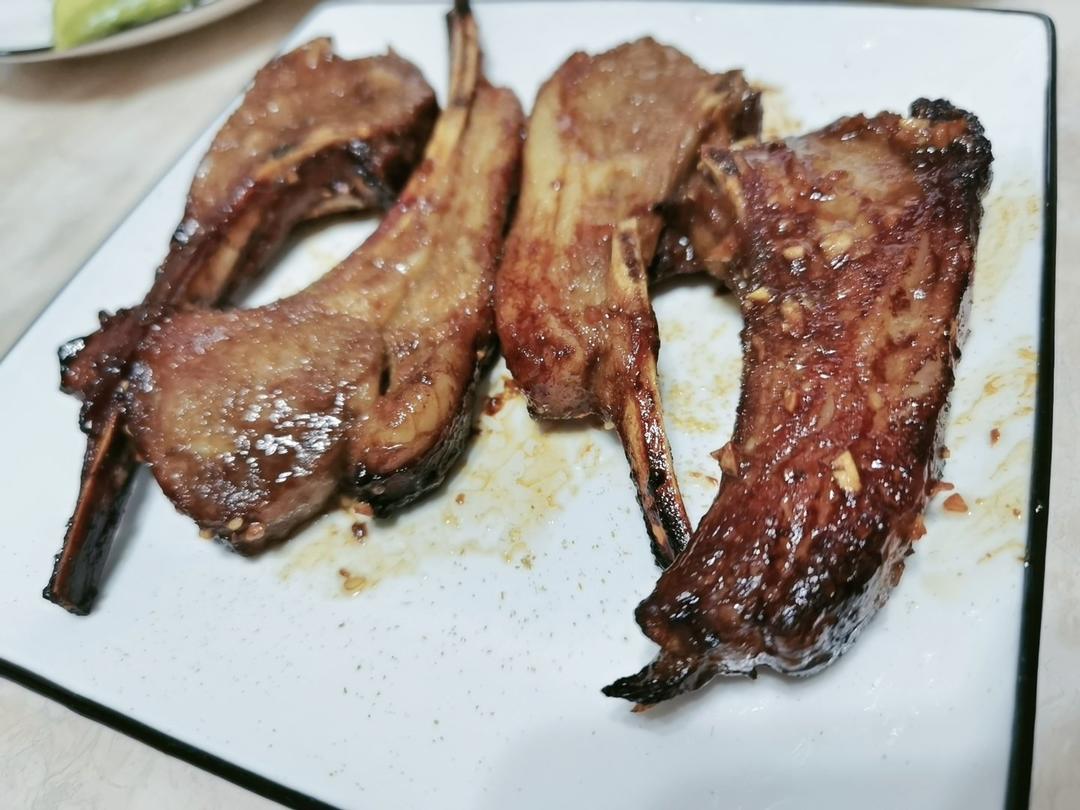 秒杀烧烤摊的烤羊排