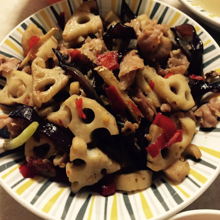 莲藕木耳炒肉片