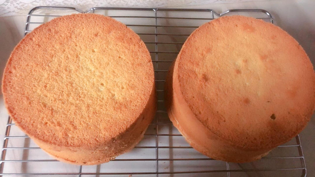 超柔软6寸戚风蛋糕(附8寸配方)零失败 超详细‼️含操作视频