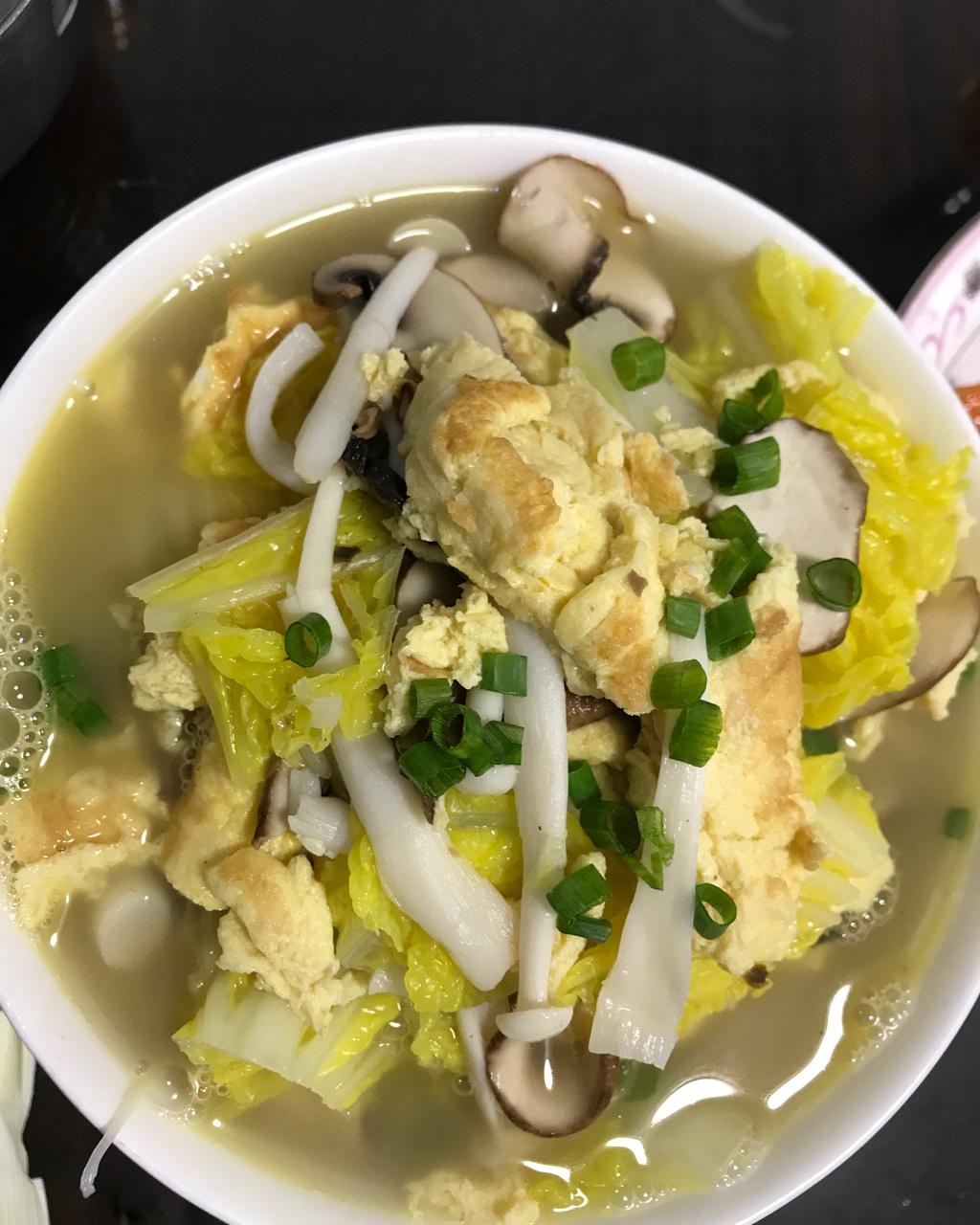 厨师长教你：“香菇白菜汤”的家常做法，简单易学营养美味