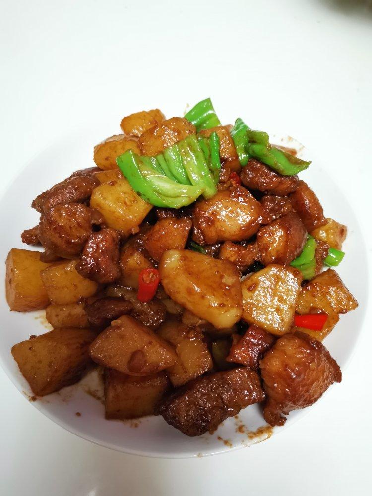 超级好吃下饭的土豆烧肉