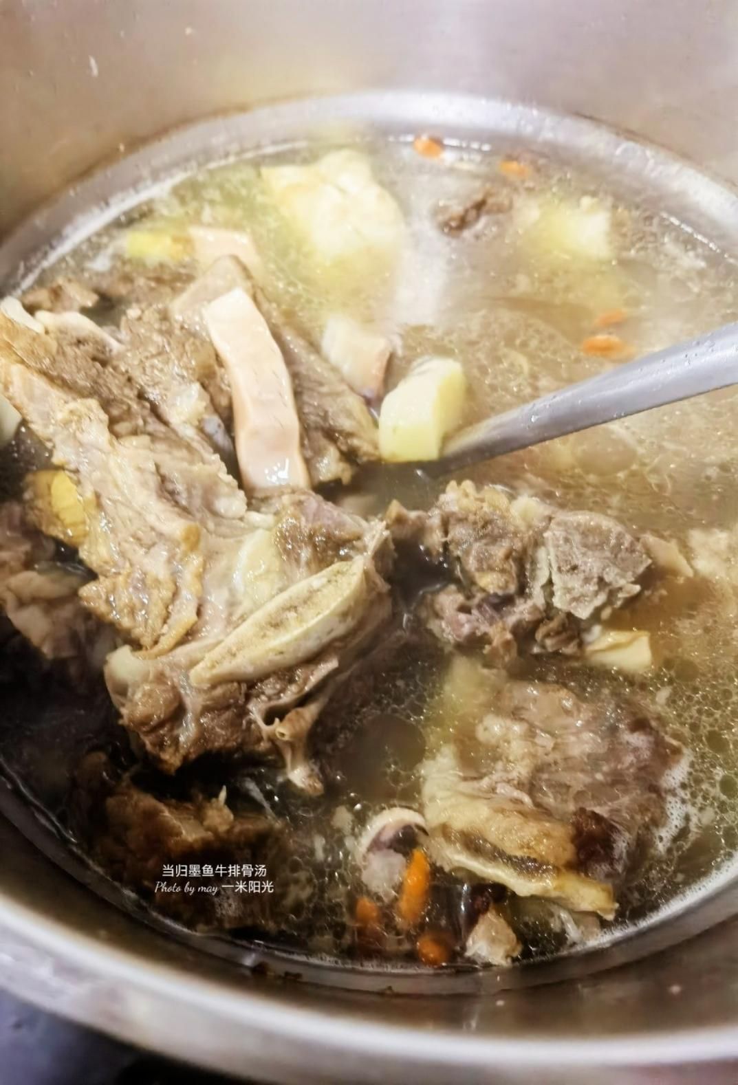 墨鱼干🦑炖排骨汤