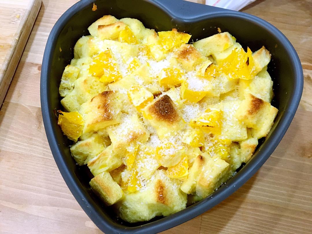 焗烤蔓越梅吐司布丁