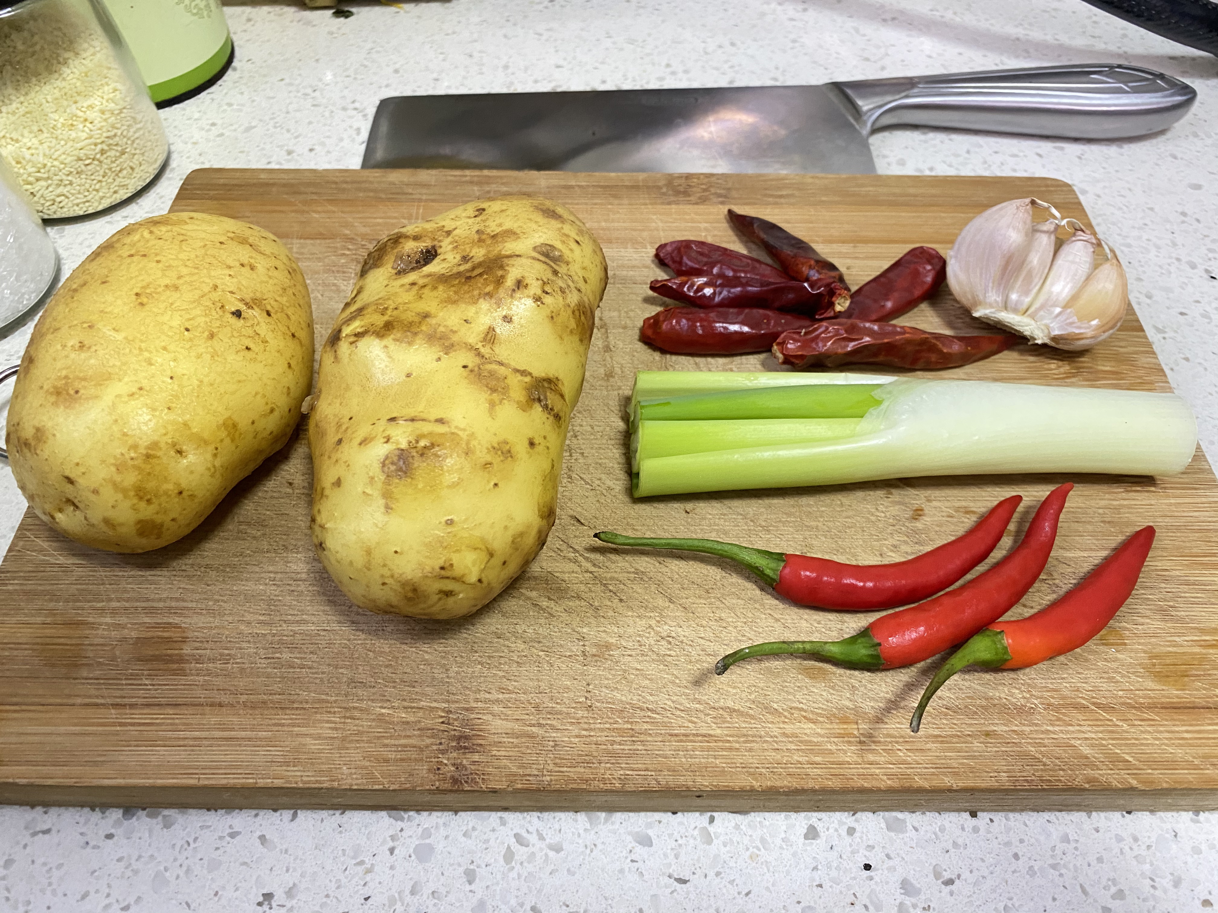 土豆丝——家常爆炒口味的做法 步骤1