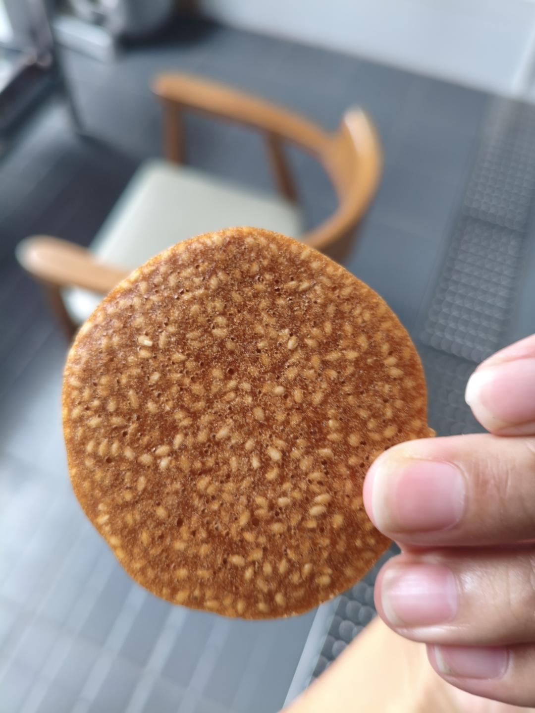 形状完美的芝麻瓦片（也是打发不了的蛋白消耗方子）