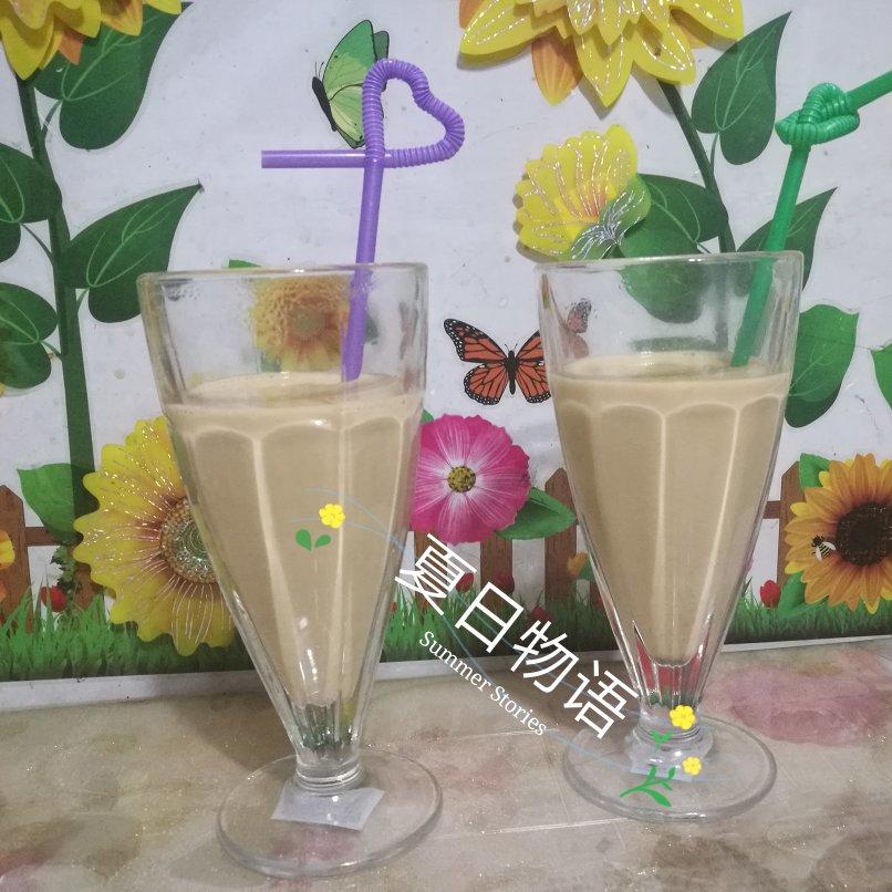 浓浓的锅煮奶茶
