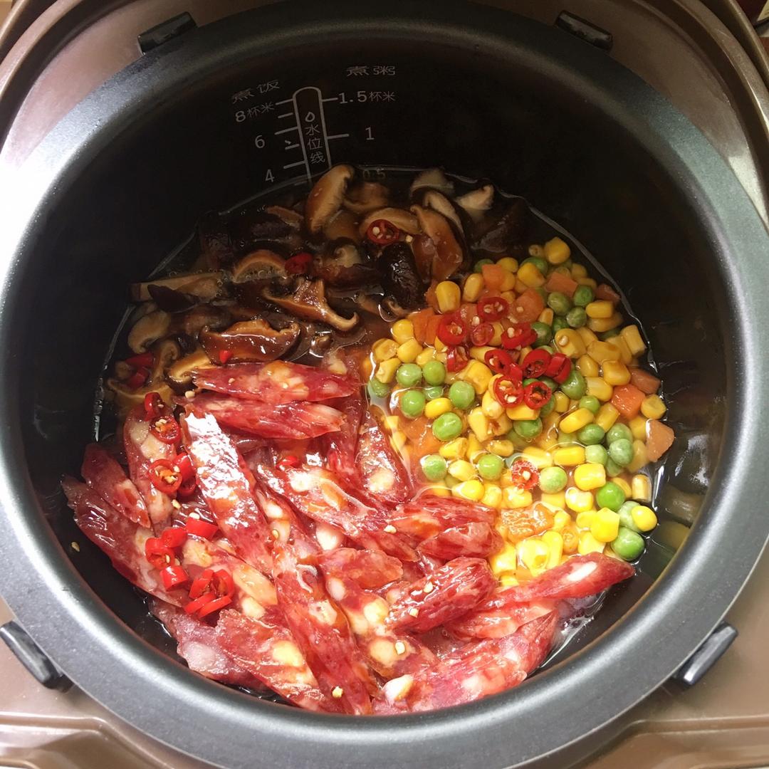 电饭煲营养腊肠饭