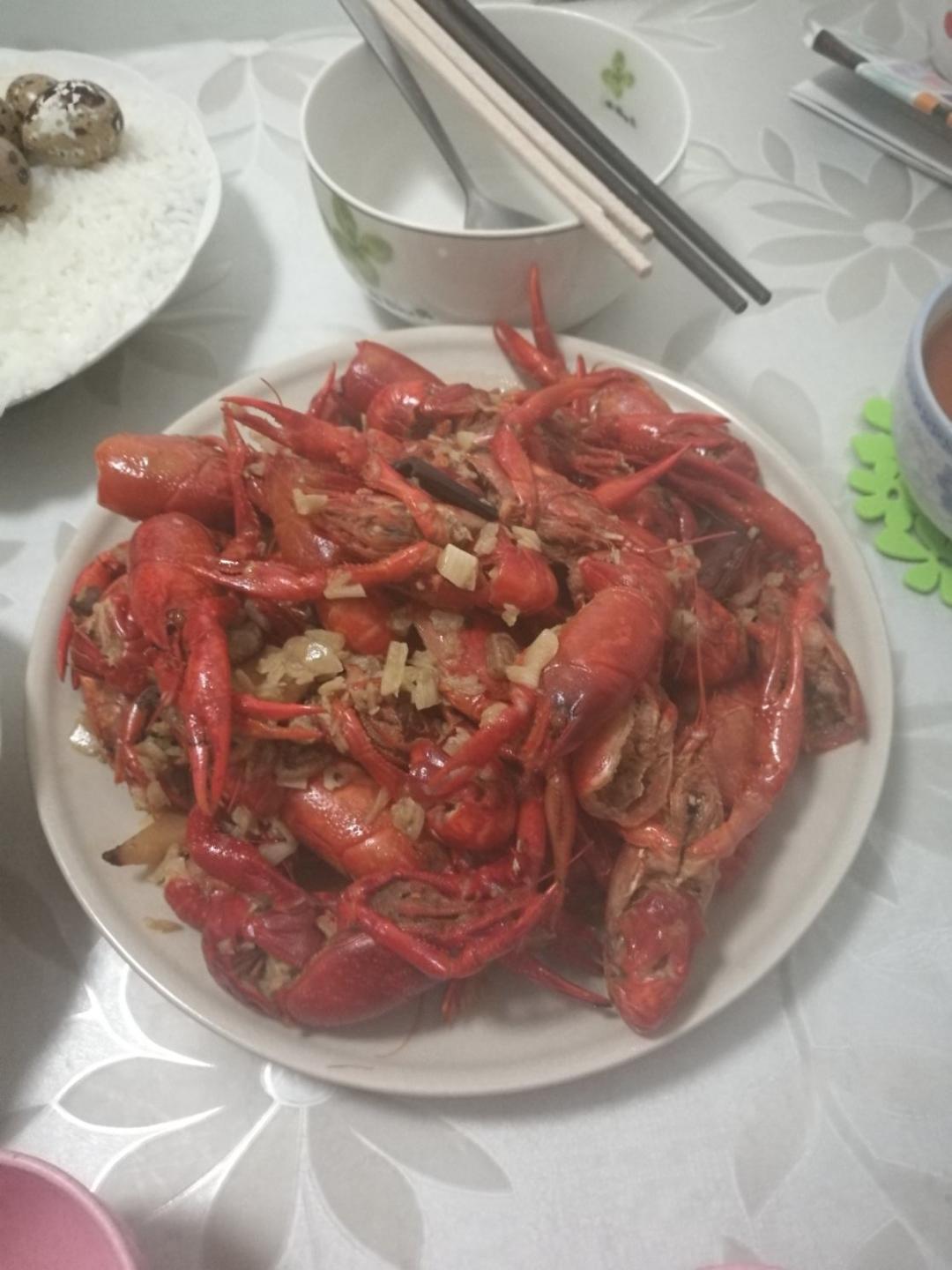 小龙虾超详细清洗处理及麻辣/蒜香做法