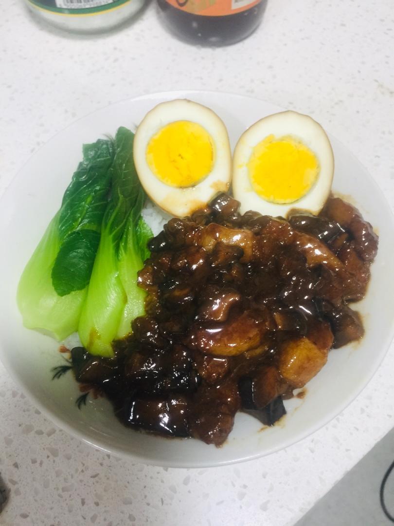 好吃到舔碗的卤肉饭
