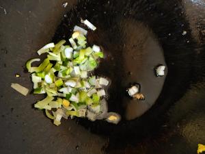 黄豆芽豆芽新吃法---这样做不仅 简单还超级下饭的做法 步骤5