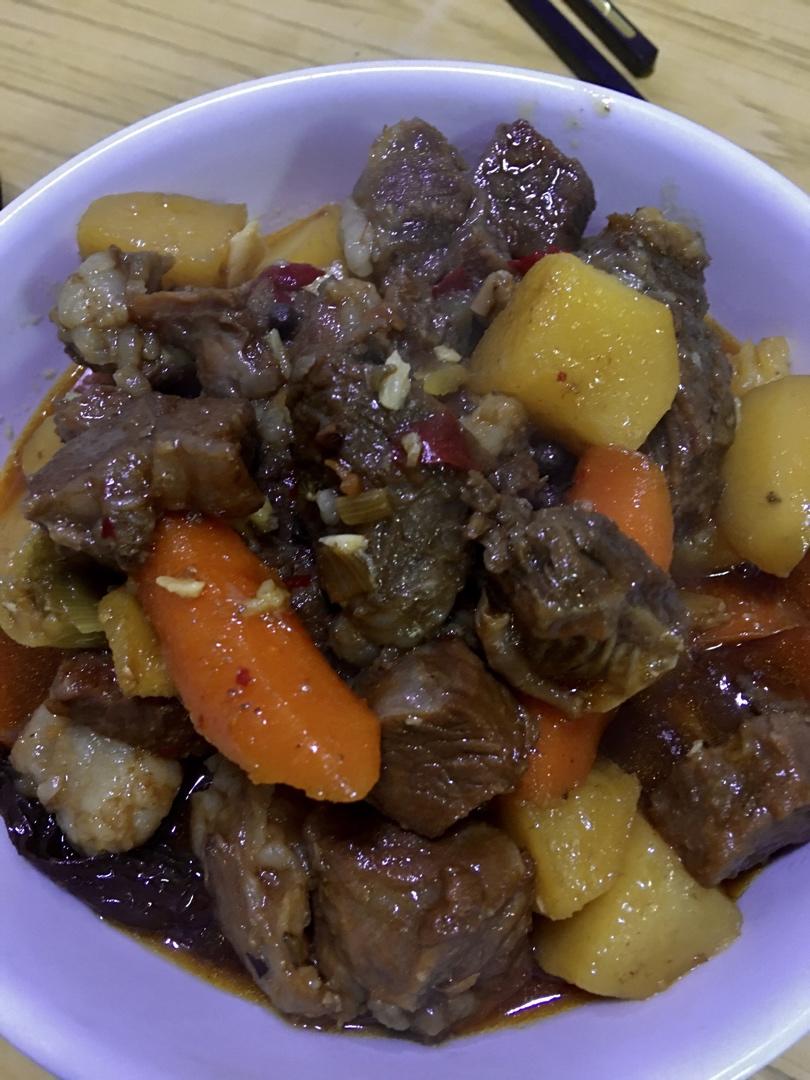 土豆炖牛肉-家常好吃快手！