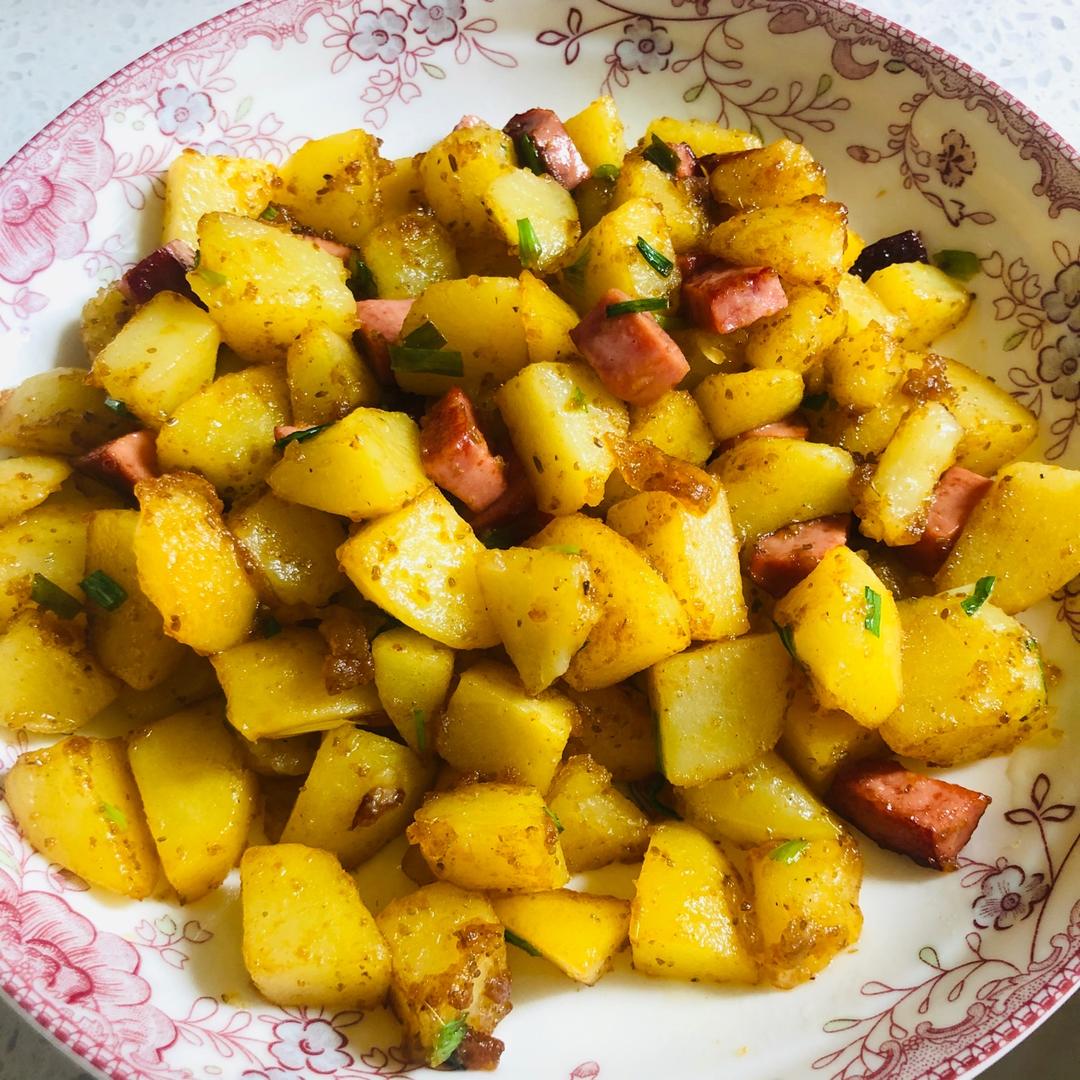 香辣过瘾的孜然土豆火腿，比路边摊还好吃